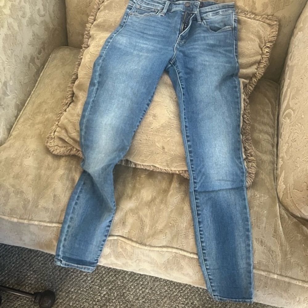 Lucky Brand Mid Rise Super Skinny Ava